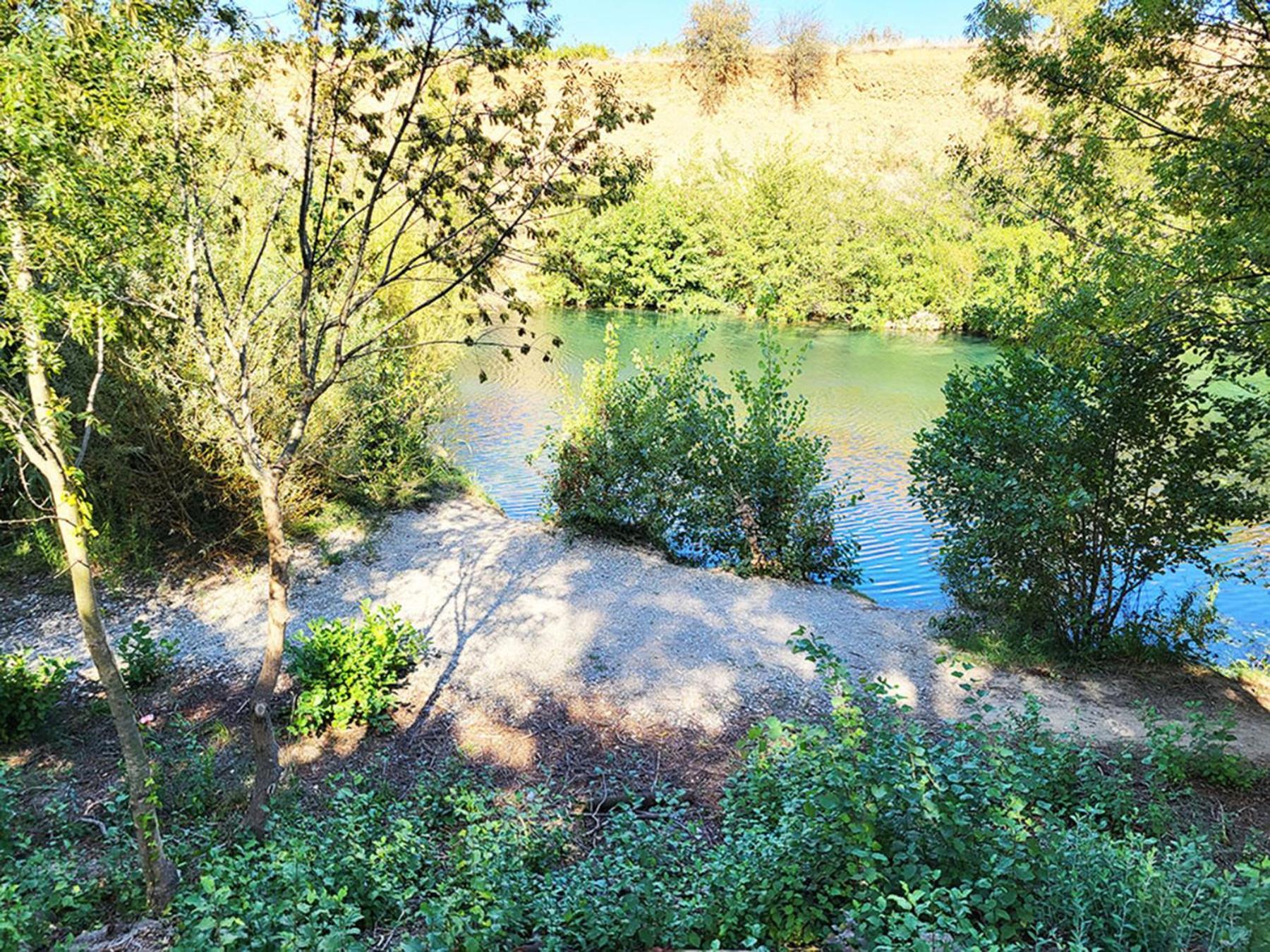 Camping Le Val De Cesse Mirepeisset Exterior photo